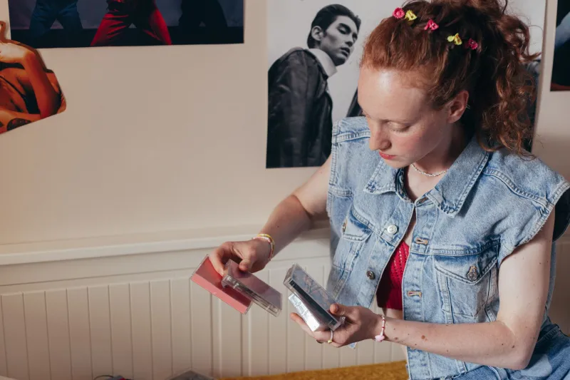 Four Walls and a Statement: How '90s Teens Turned Their Bedrooms Into the First Social Profile