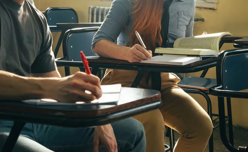 Chemistry Class Throwback: The '90s Study Rituals That Actually Got Us Through the Hard Stuff